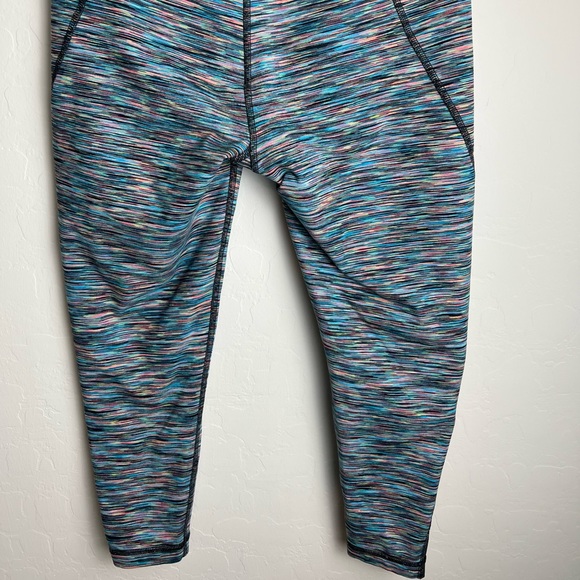 Zella Multi color crop Leggings Size Small - Picture 4 of 5